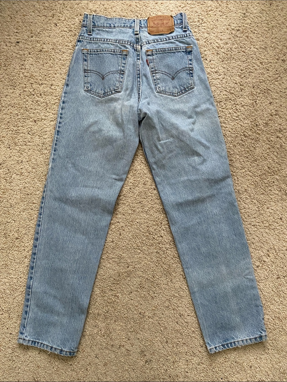 Vintage Levi’s 505s. Size 7. Made in USA. 90’s.